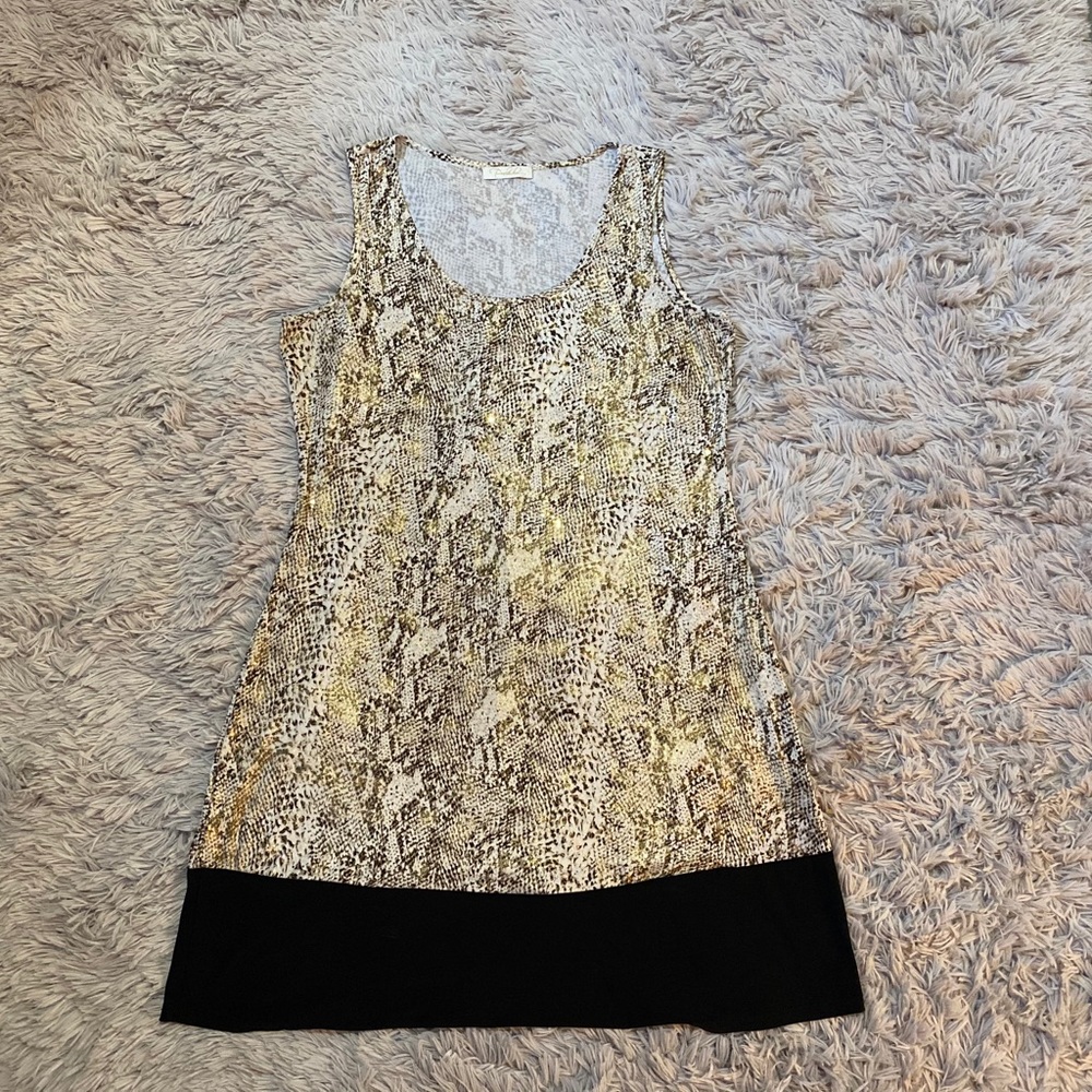 🚨SALE🚨 Beautiful sleeveless dress
